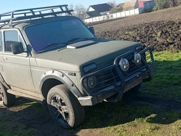Авто ВАЗ 2121 1996 № 8183193