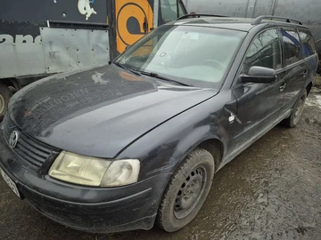 Авто Volkswagen Passat Variant 1999 № 8183255