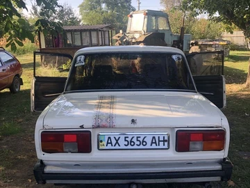 Авто ВАЗ 2105 1995 № 8183336