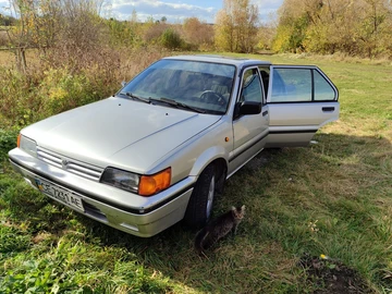 Авто Nissan Sunny 1990 № 8183531
