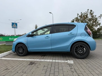 Авто Toyota Yaris 2015 № 8183606