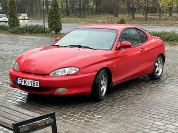 Авто Hyundai Tiburon 2000 № 8183825
