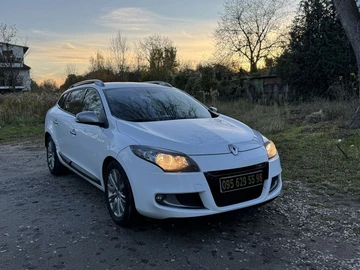 Авто Renault Megane 2011 № 8184011