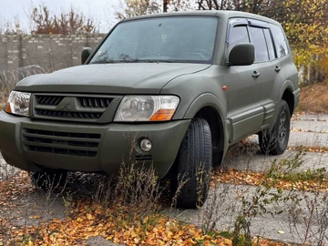 Авто Mitsubishi Pajero 2000 № 8184030