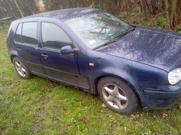 Авто Volkswagen Golf 1999 № 8184047