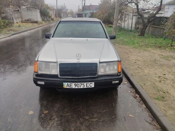 Авто Mercedes 260 1988 № 8184082