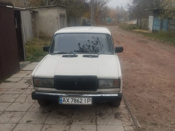 Авто ВАЗ 2107 1983 № 8184112