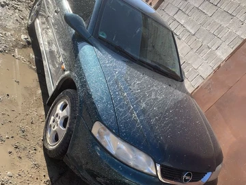 Авто Opel Vectra 1998 № 8184243