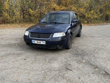 Авто Volkswagen Passat Sedan 2000 № 8184405