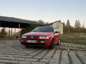Авто Volkswagen Passat Sedan 1994 № 8184528