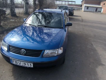 Авто Volkswagen Passat Variant 1999 № 8184676