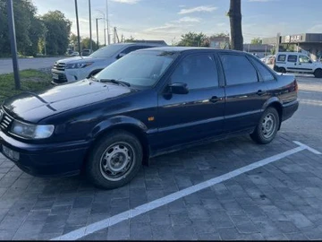 Авто Volkswagen Passat Sedan 1995 № 8184927