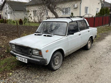 Авто ВАЗ 2107 1989 № 8185148