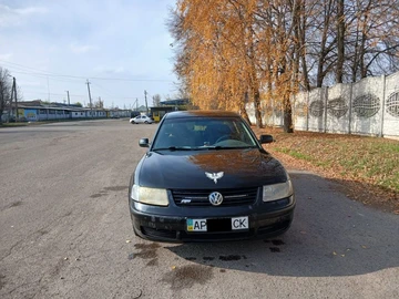 Авто Volkswagen Passat Sedan 1999 № 8185259