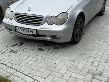 Авто Mercedes 220 2001 № 8185271