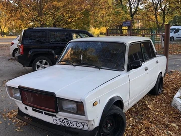 Авто ВАЗ 2107 1985 № 8185396