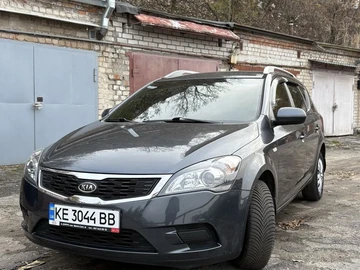 Авто KIA Cee X27 D 2010 № 8185427