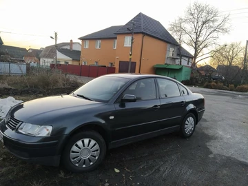 Авто Volkswagen Passat Sedan 1999 № 8185431