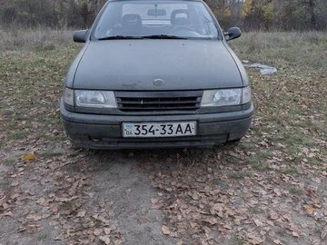 Авто Opel Vectra 1990 № 8185756