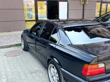 Авто BMW 3 Серия 1994 № 8185896