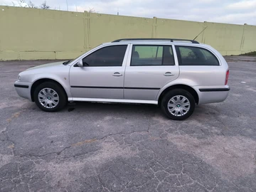 Авто Skoda Octavia 2003 № 8185908