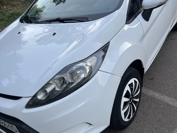 Авто Ford Fiesta 2012 № 8185912