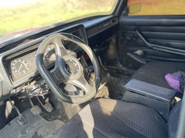 Авто ВАЗ 2107 2004 № 8186046