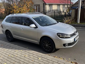 Авто Volkswagen Golf 2010 № 8186193