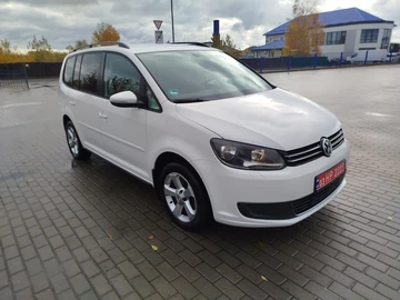 Авто Volkswagen Touran 2011 № 8186309