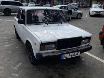 Авто ВАЗ 2107 1989 № 8186418