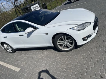 Авто Tesla Model S 2015 № 8186428