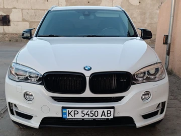 Авто BMW X5 2016 № 8186436