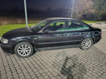 Авто Volkswagen Passat Sedan 1999 № 8186533