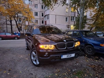 Авто BMW X5 2002 № 8186576