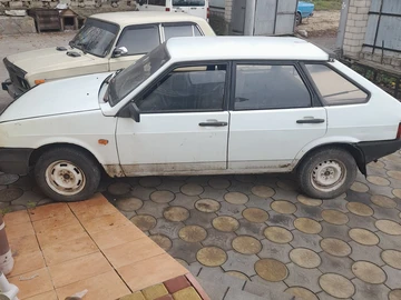 Авто ВАЗ 2109 1993 № 8186678