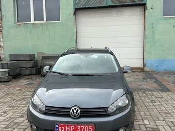 Авто Volkswagen Golf 2010 № 8186829