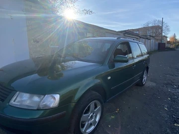 Авто Volkswagen Passat Sedan 1999 № 8186878