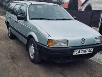 Авто Volkswagen Passat Variant 1991 № 8186893