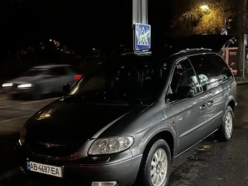 Авто Chrysler Voyager 2004 № 8187349