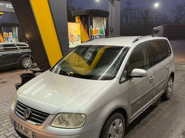 Авто Volkswagen Touran 2007 № 8187499