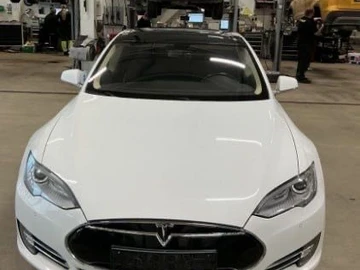 Авто Tesla Model S 2015 № 8187613