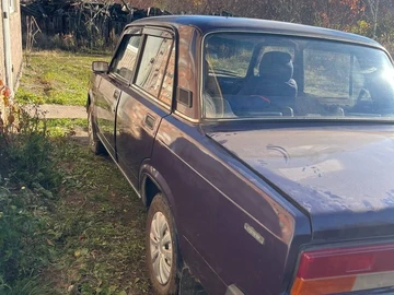 Авто ВАЗ 2107 2004 № 8187668