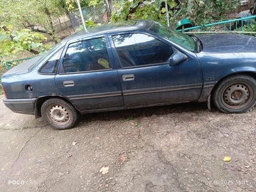 Авто Opel Vectra 1990 № 8188023
