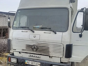 Авто Mercedes 500 1986 № 8188094