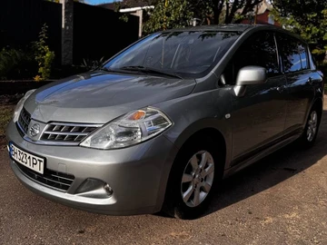 Авто Nissan Tiida 2010 № 8188303