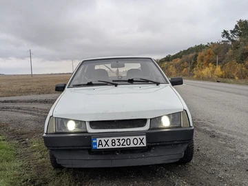 Авто ВАЗ 2109 1988 № 8188589
