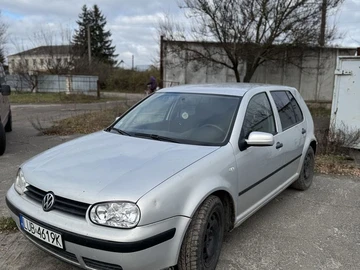 Авто Volkswagen Golf 2000 № 8188821