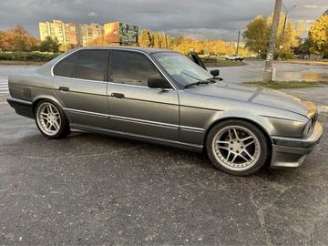 Авто BMW 5 Серия 1990 № 8188887
