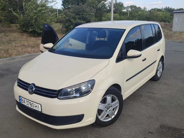Авто Volkswagen Touran 2013 № 8189035
