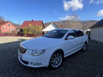 Авто Skoda Superb 2012 № 8189206